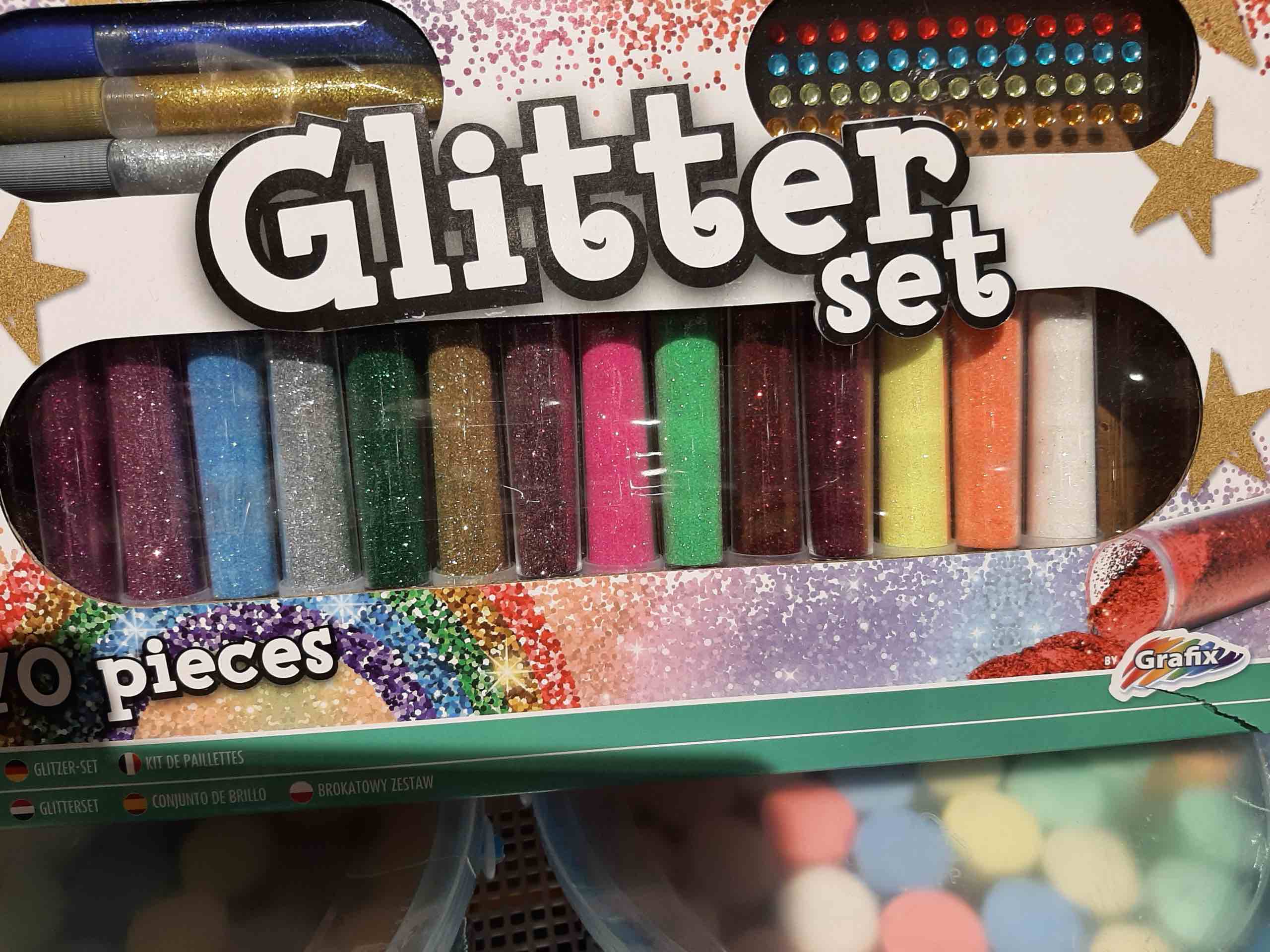 Glitter-set-scaled